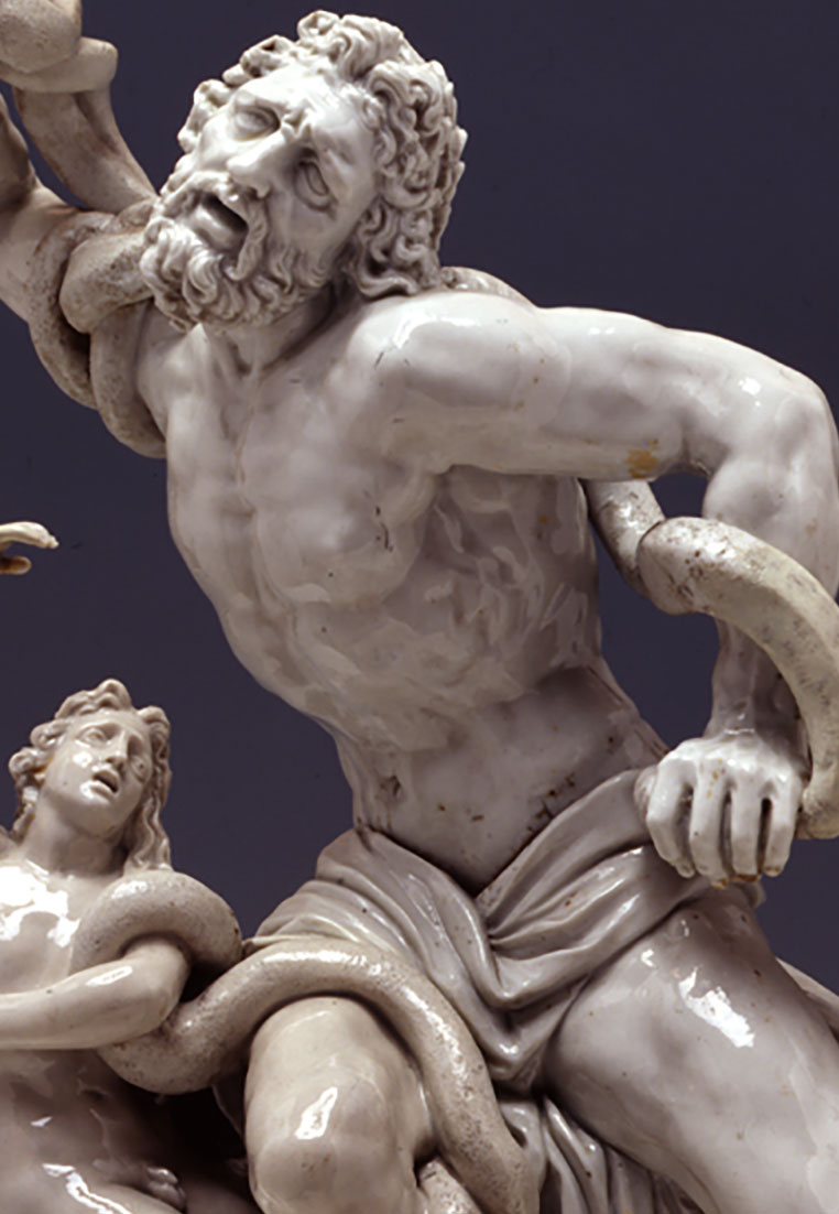 Laocoonte della 
Manifattura Ginori, scultura in porcellana bianca.