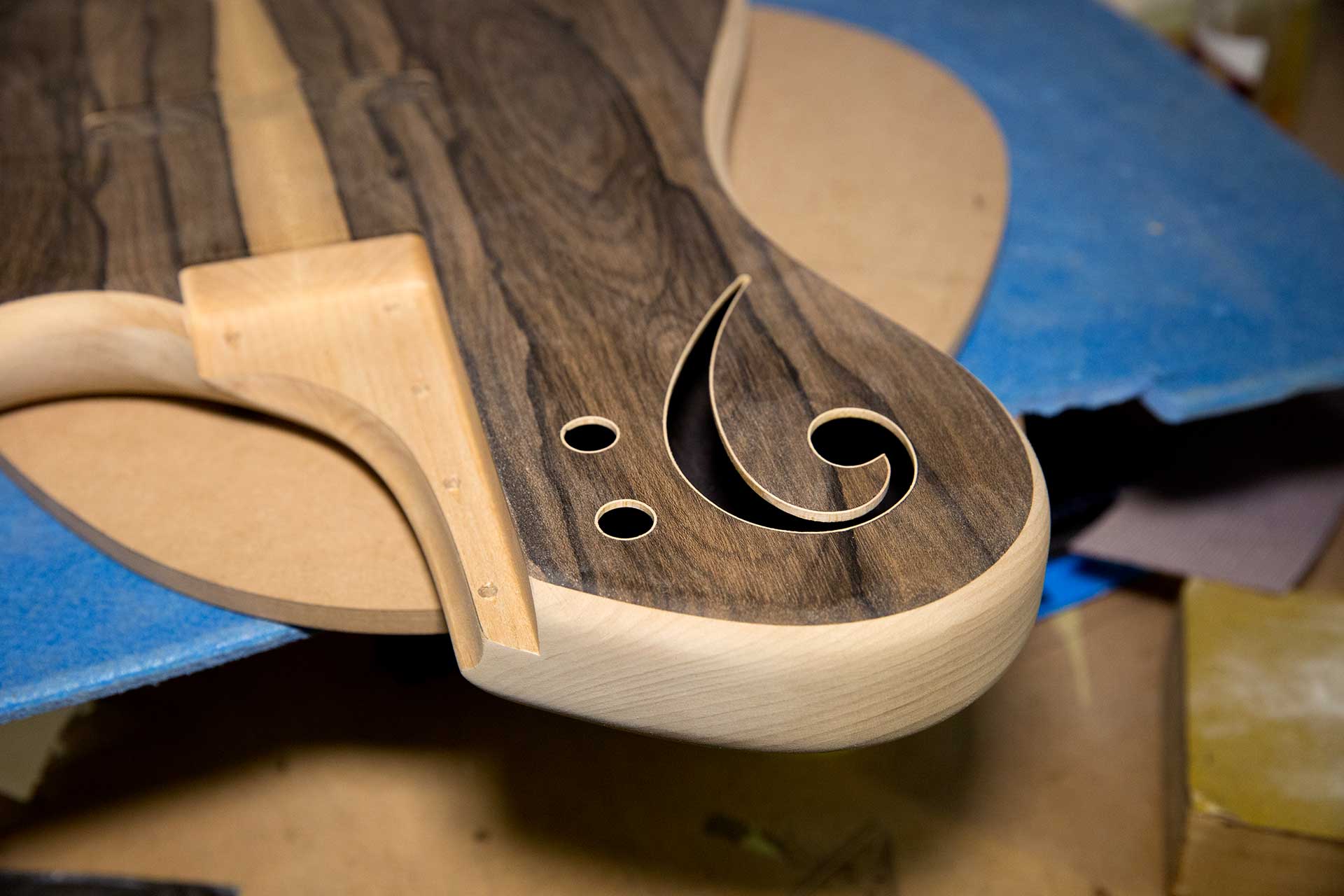 Jacaranda Guitars & Basses