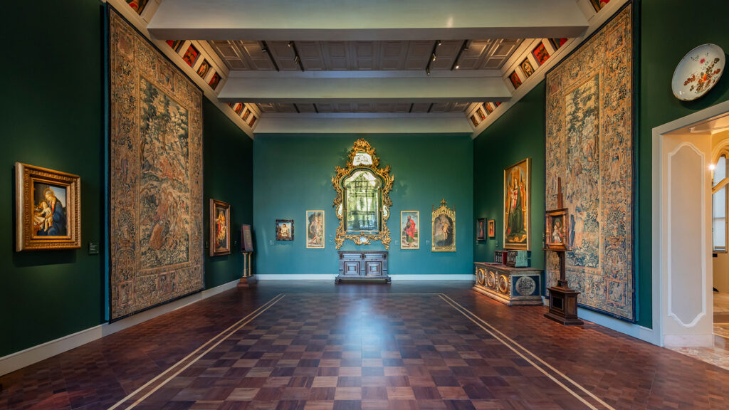 salone dorato del museo poldi pezzoli dopo il recupero