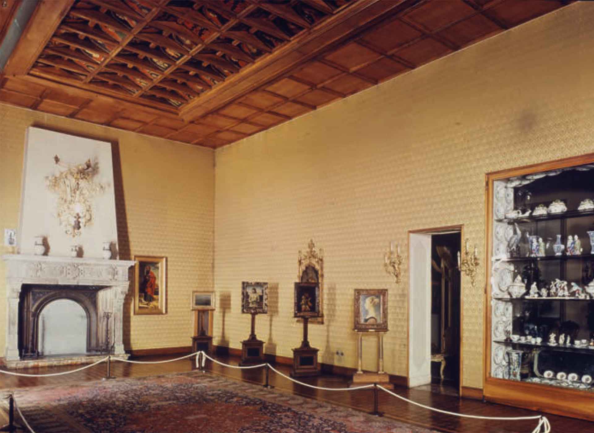 Salone Dorato, 1951. L'allestimento del dopoguerra firmato da Fernanda Wittgens e Ferdinando Reggiori